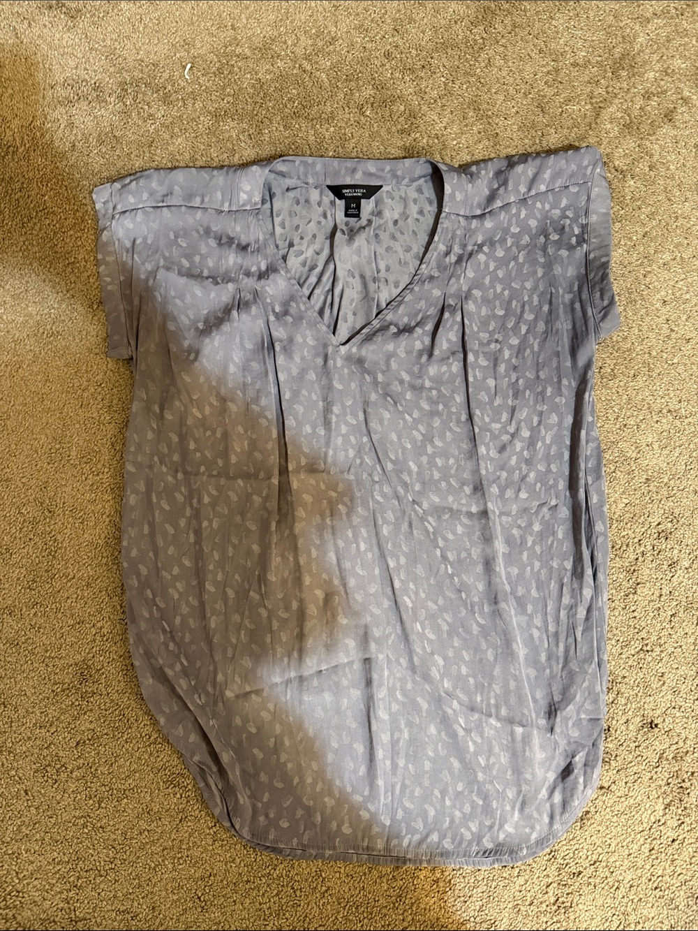 Simply Vera Vera Wang Gray Patterned V-Neck Short Sleeve Shirt